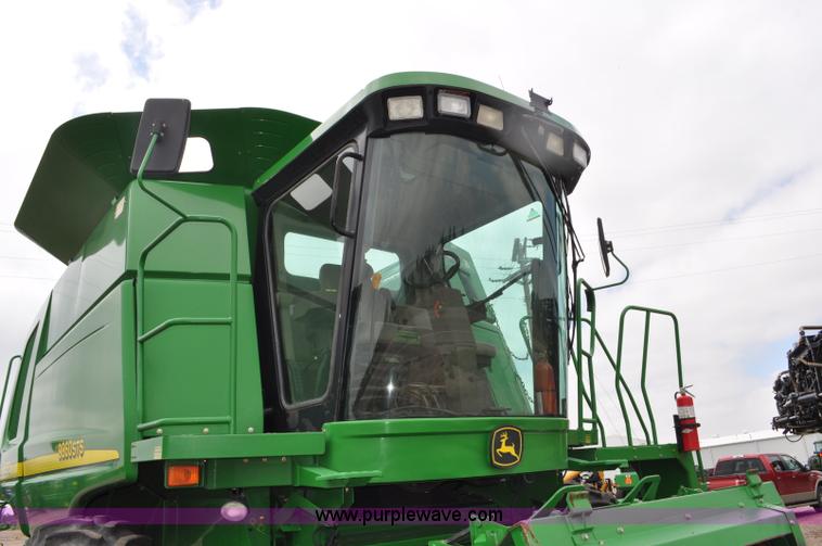 image for item G6116 2005 John Deere 9860 STS 2WD combine