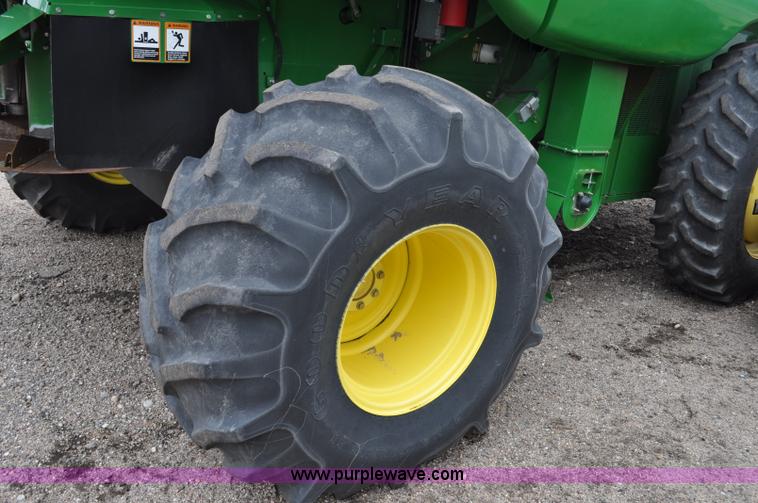 image for item G6116 2005 John Deere 9860 STS 2WD combine