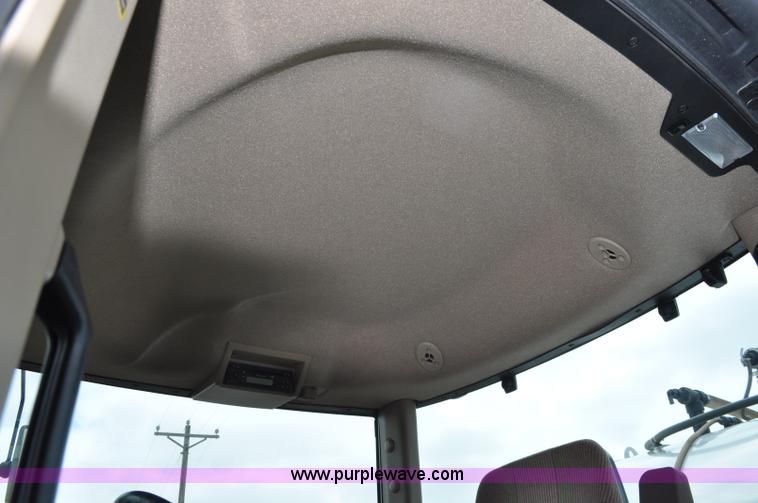 image for item G6118 2009 John Deere 4930 self-propelled sprayer