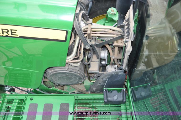 image for item G6118 2009 John Deere 4930 self-propelled sprayer