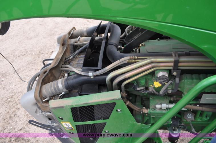 image for item G6118 2009 John Deere 4930 self-propelled sprayer