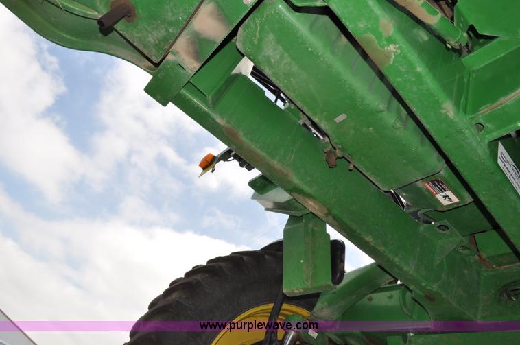 image for item G6118 2009 John Deere 4930 self-propelled sprayer