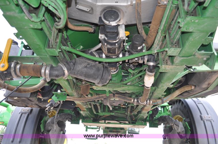 image for item G6118 2009 John Deere 4930 self-propelled sprayer