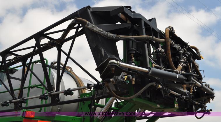 image for item G6118 2009 John Deere 4930 self-propelled sprayer