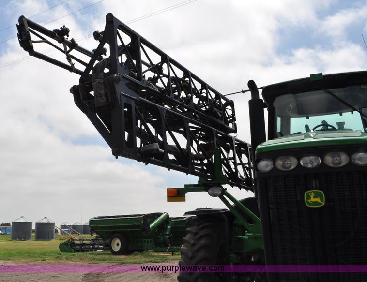 image for item G6118 2009 John Deere 4930 self-propelled sprayer