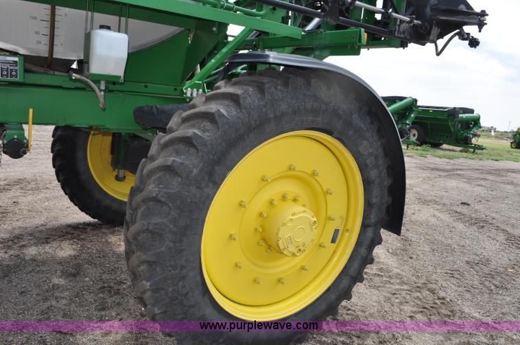 image for item G6118 2009 John Deere 4930 self-propelled sprayer
