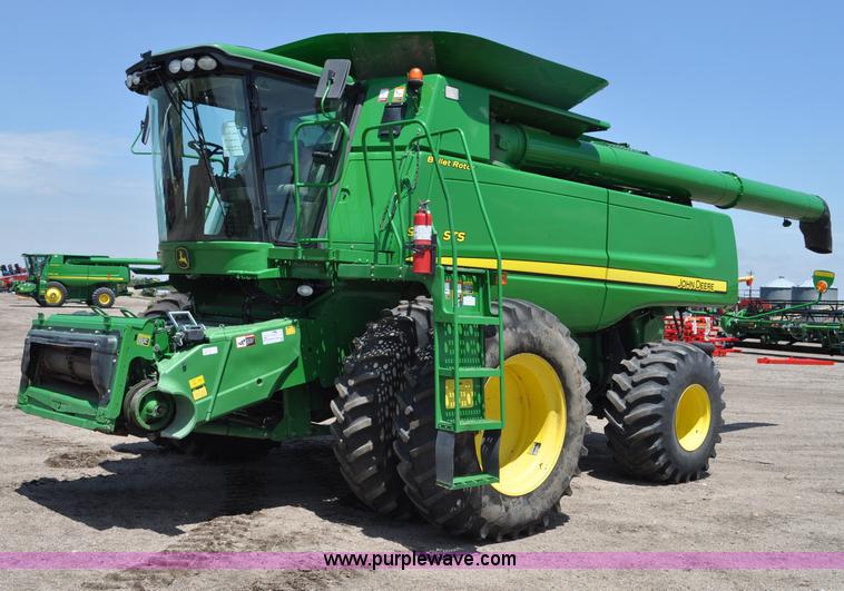 image for item G6119 2010 John Deere 9770 STS RWA combine