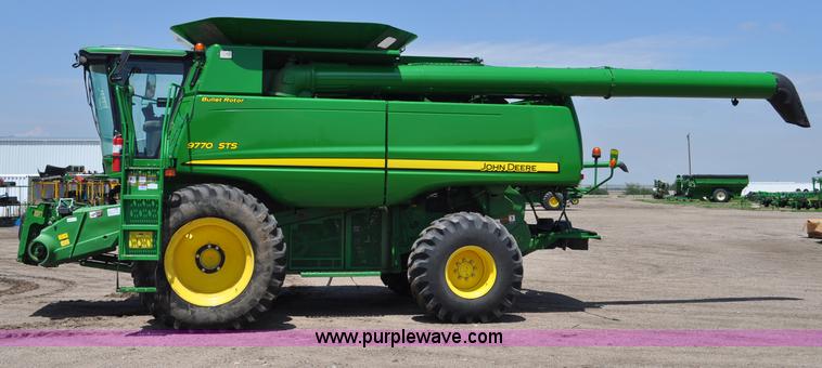 image for item G6119 2010 John Deere 9770 STS RWA combine