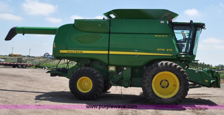 image for item G6119 2010 John Deere 9770 STS RWA combine
