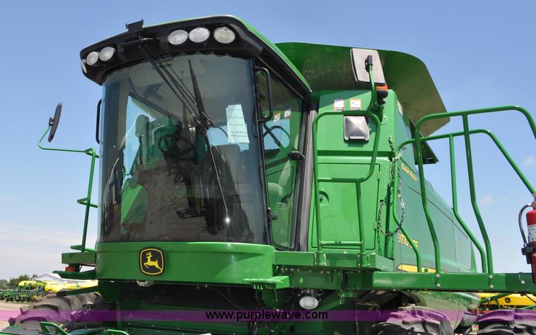 image for item G6119 2010 John Deere 9770 STS RWA combine