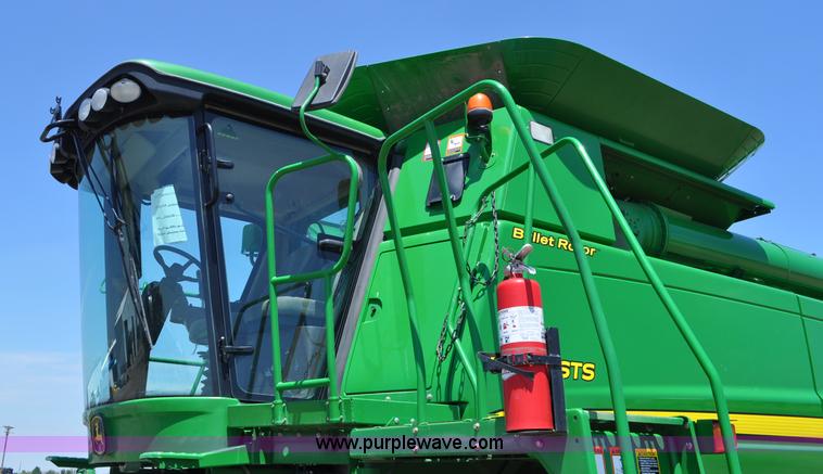 image for item G6119 2010 John Deere 9770 STS RWA combine