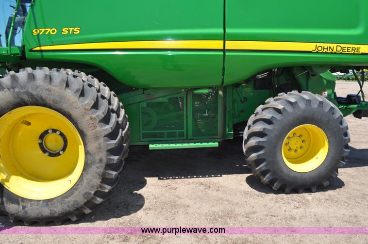 image for item G6119 2010 John Deere 9770 STS RWA combine