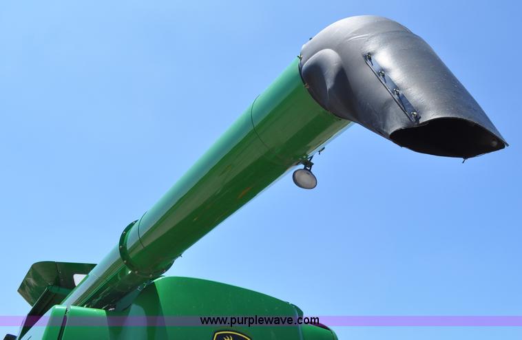 image for item G6119 2010 John Deere 9770 STS RWA combine