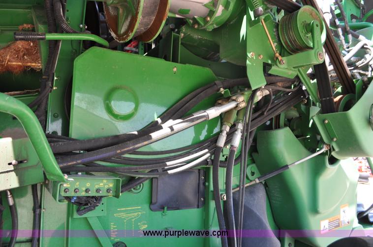 image for item G6119 2010 John Deere 9770 STS RWA combine