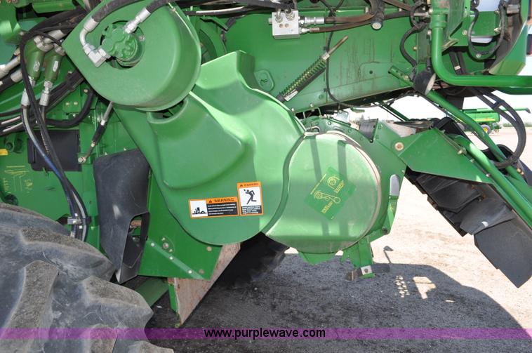 image for item G6119 2010 John Deere 9770 STS RWA combine