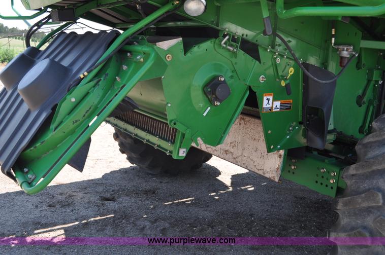image for item G6119 2010 John Deere 9770 STS RWA combine