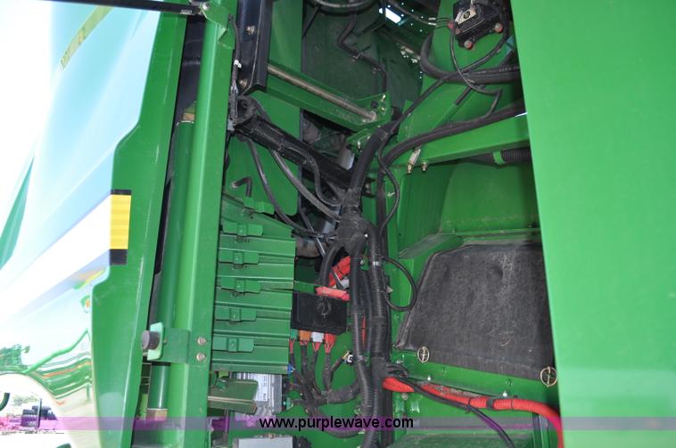 image for item G6119 2010 John Deere 9770 STS RWA combine
