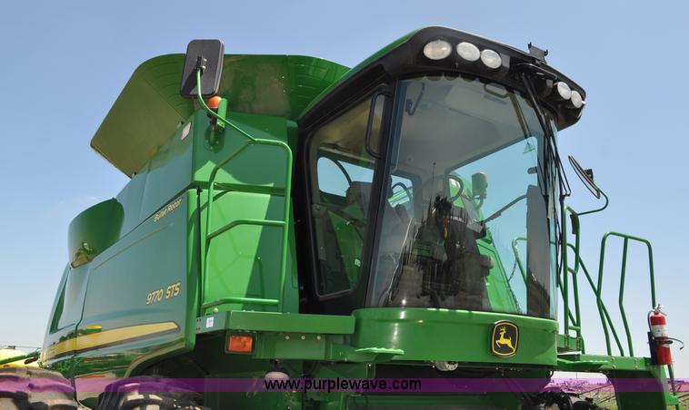 image for item G6119 2010 John Deere 9770 STS RWA combine