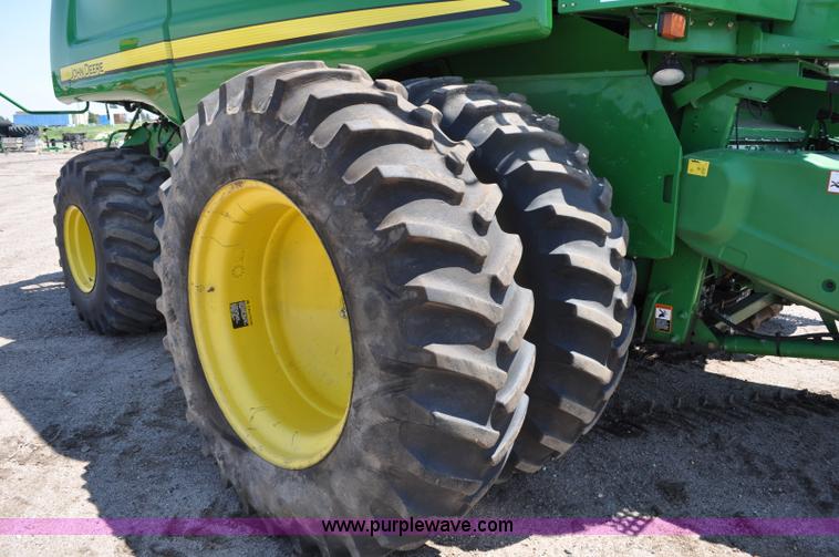 image for item G6119 2010 John Deere 9770 STS RWA combine