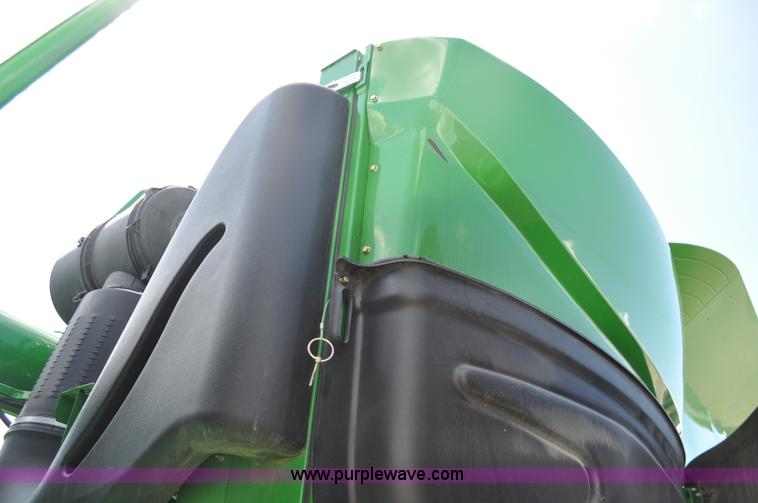 image for item G6121 2009 John Deere 9770 STS 2WD combine