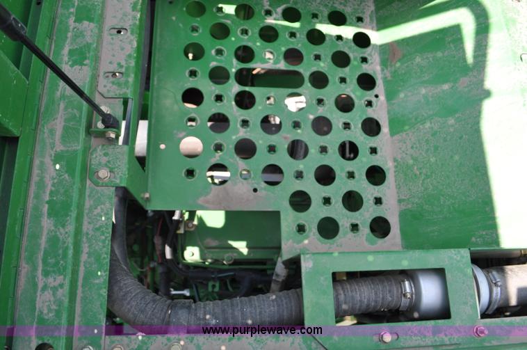 image for item G6121 2009 John Deere 9770 STS 2WD combine