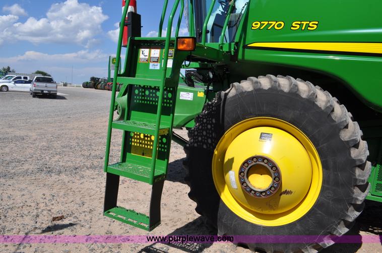 image for item G6121 2009 John Deere 9770 STS 2WD combine