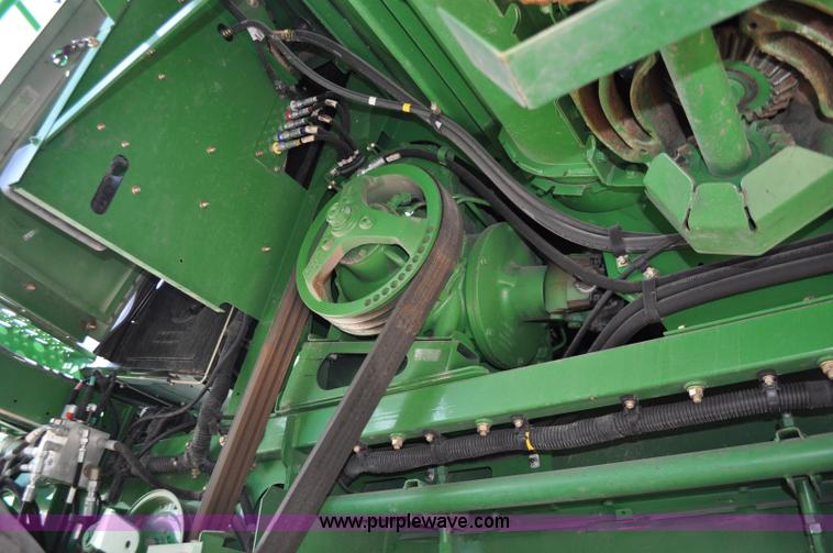 image for item G6121 2009 John Deere 9770 STS 2WD combine