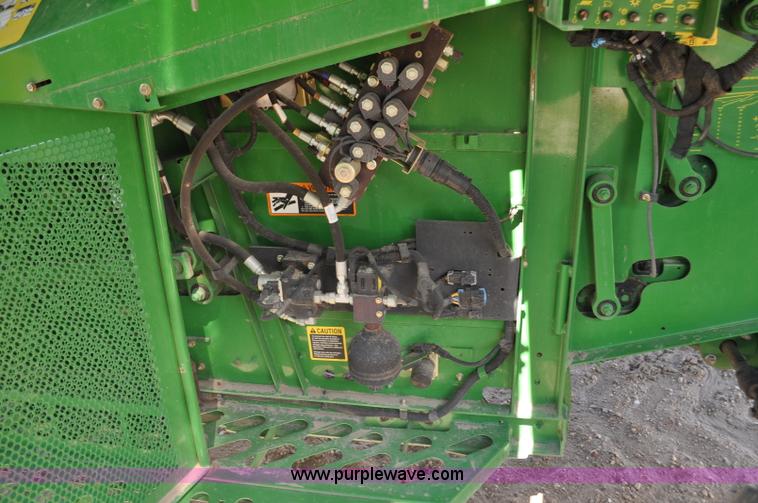 image for item G6121 2009 John Deere 9770 STS 2WD combine