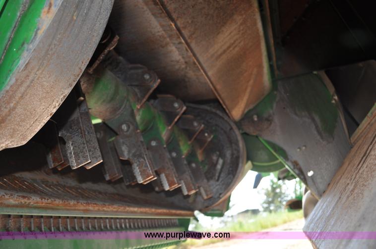 image for item G6121 2009 John Deere 9770 STS 2WD combine