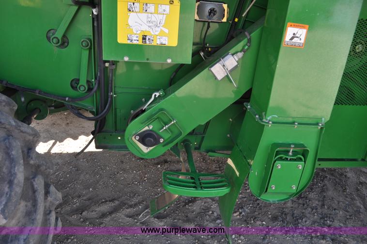 image for item G6121 2009 John Deere 9770 STS 2WD combine