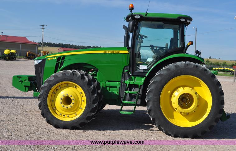 image for item G6123 2011 John Deere 8335R MFWD tractor