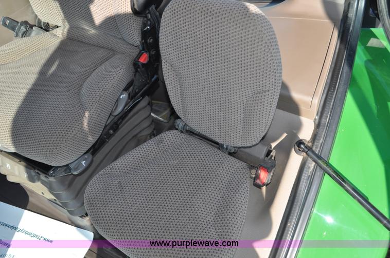 image for item G6123 2011 John Deere 8335R MFWD tractor