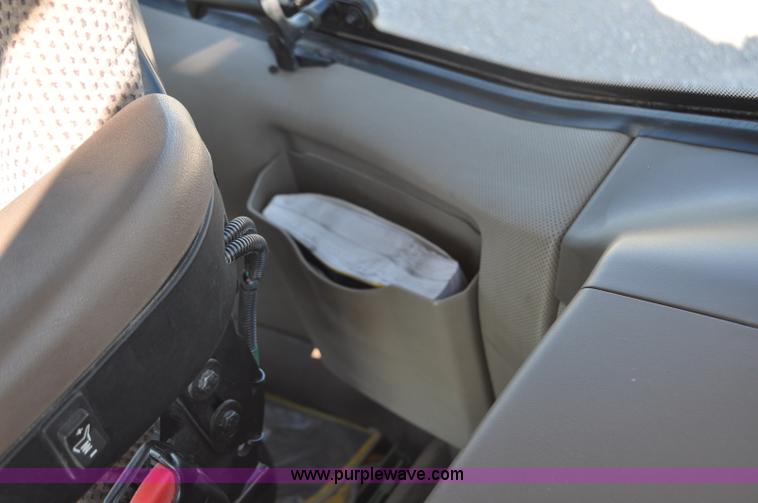 image for item G6123 2011 John Deere 8335R MFWD tractor