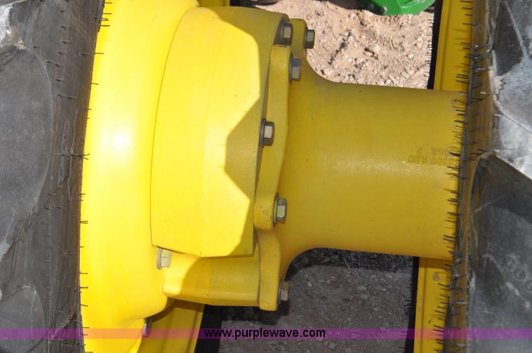 image for item G6123 2011 John Deere 8335R MFWD tractor