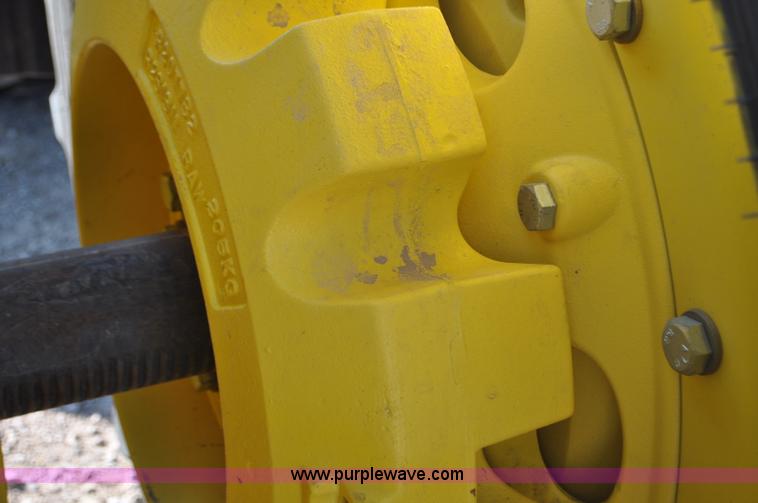 image for item G6123 2011 John Deere 8335R MFWD tractor