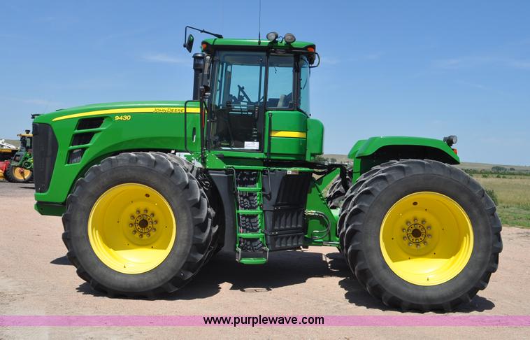 image for item G6127 2008 John Deere 9430 4WD tractor