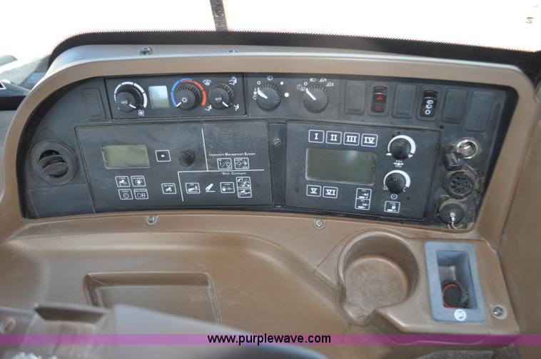 image for item G6127 2008 John Deere 9430 4WD tractor