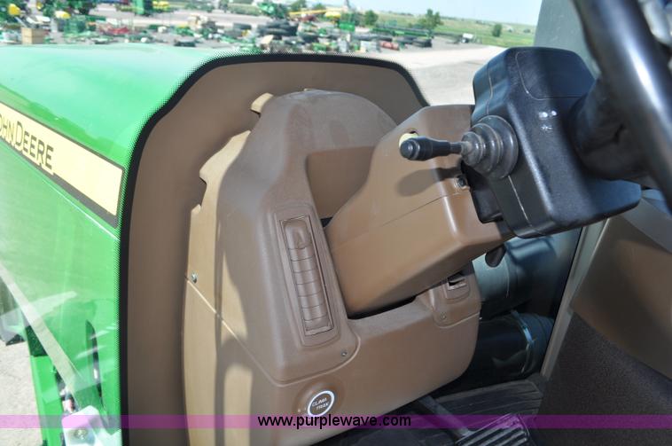 image for item G6127 2008 John Deere 9430 4WD tractor