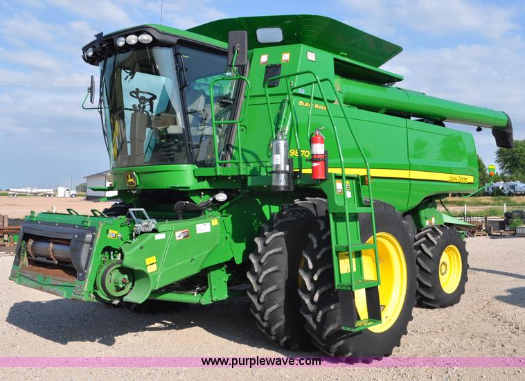 image for item G6128 2009 John Deere 9870 STS 2WD combine