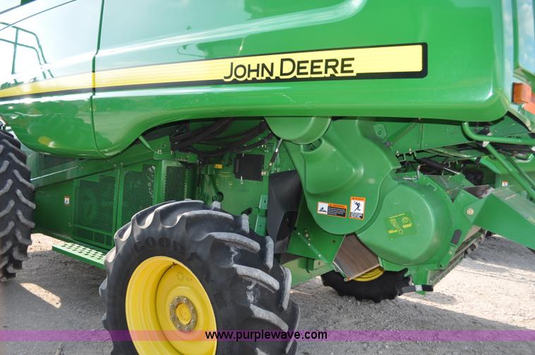 image for item G6128 2009 John Deere 9870 STS 2WD combine
