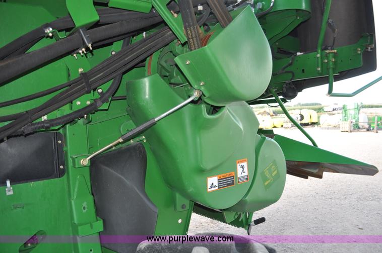 image for item G6128 2009 John Deere 9870 STS 2WD combine