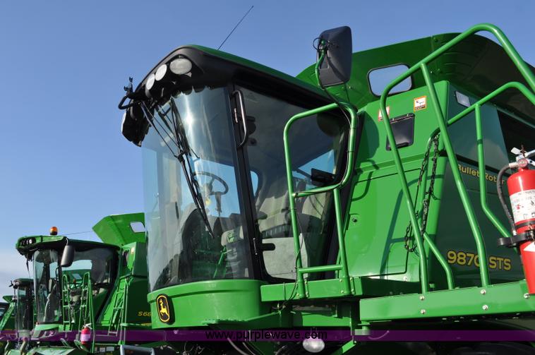 image for item G6129 2009 John Deere 9870 STS 2WD combine