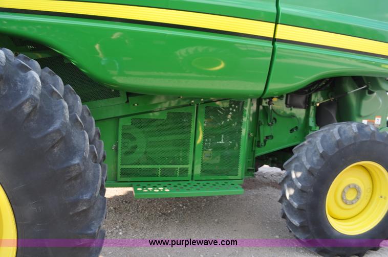 image for item G6129 2009 John Deere 9870 STS 2WD combine