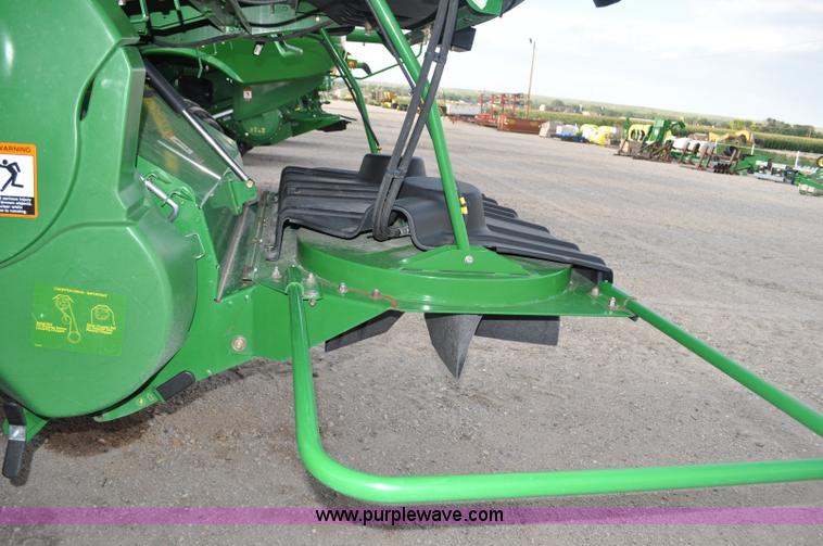 image for item G6129 2009 John Deere 9870 STS 2WD combine