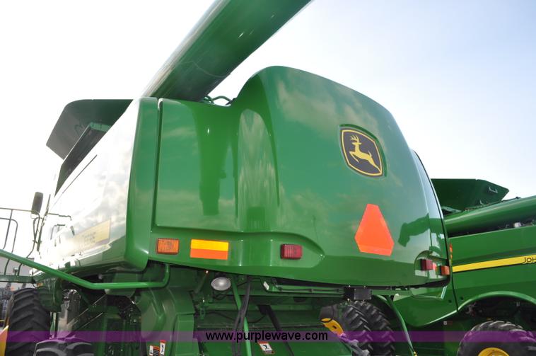 image for item G6129 2009 John Deere 9870 STS 2WD combine