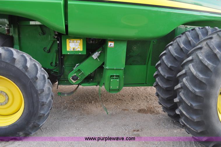 image for item G6129 2009 John Deere 9870 STS 2WD combine