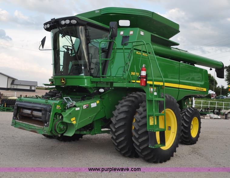 image for item G6130 2009 John Deere 9870 STS 2WD combine