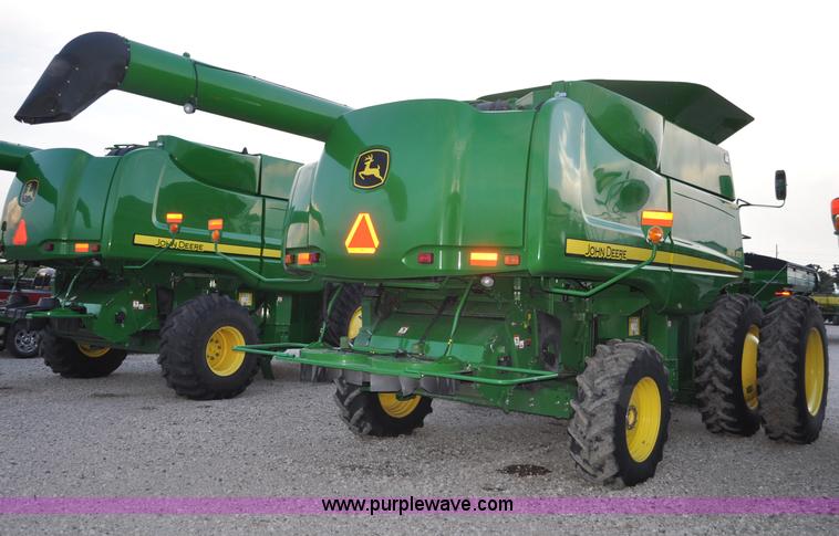 image for item G6131 2008 John Deere 9870 STS 2WD combine
