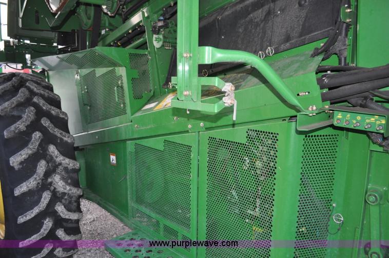 image for item G6131 2008 John Deere 9870 STS 2WD combine
