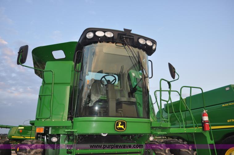 image for item G6131 2008 John Deere 9870 STS 2WD combine
